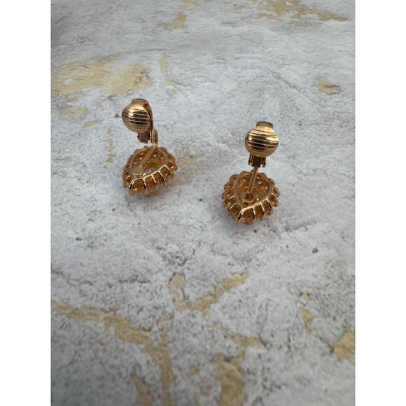 Vintage Pear Shaped Jewelry Set Clip On Earrings and Necklace Gift - Picture 5 of 8